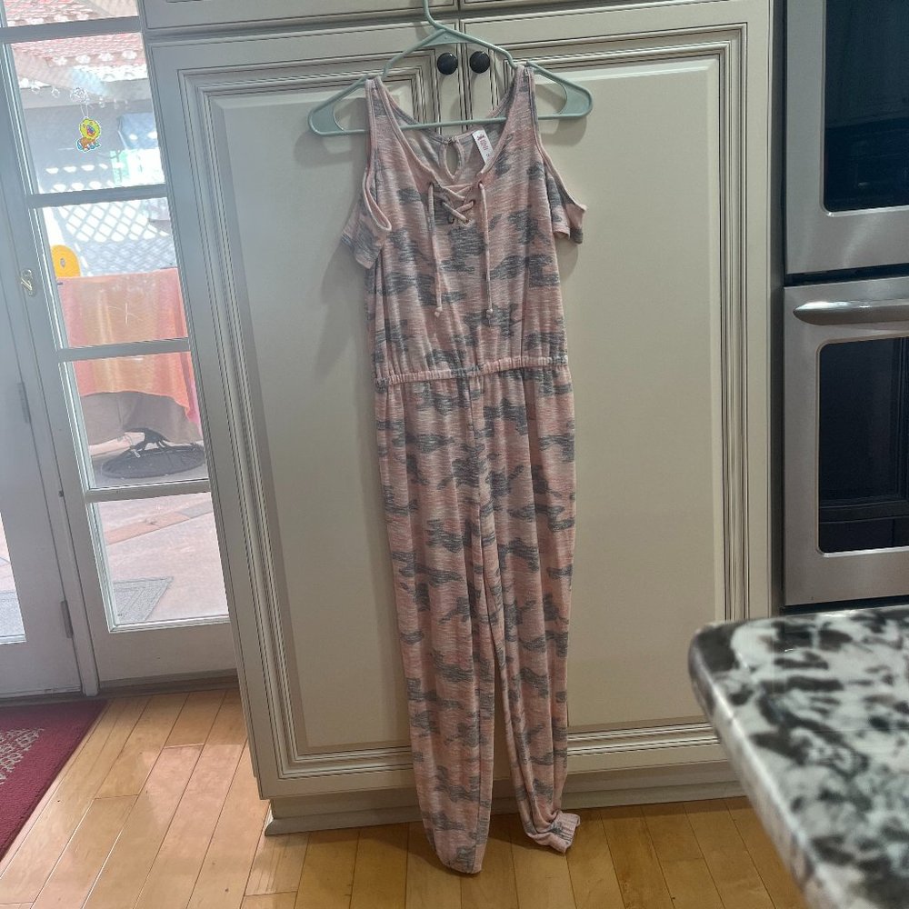 Pink camo romper off the shoulder kids size 14